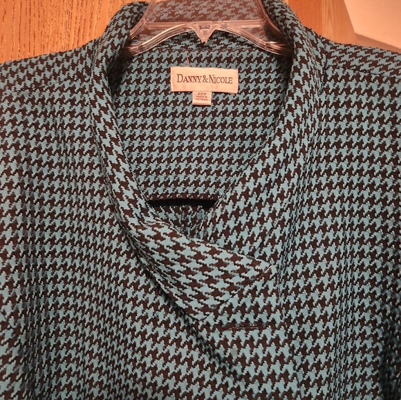 Danny & Nicole Houndstooth Suit Jacket - Picture 3 of 4